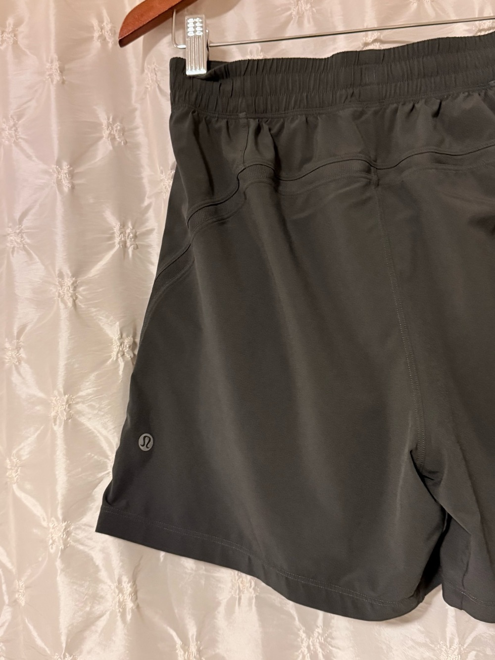 Lululemon Pace Breaker Linerless Short 5" *Onyx Grey Men's Performance Athletic - Picture 3 of 11